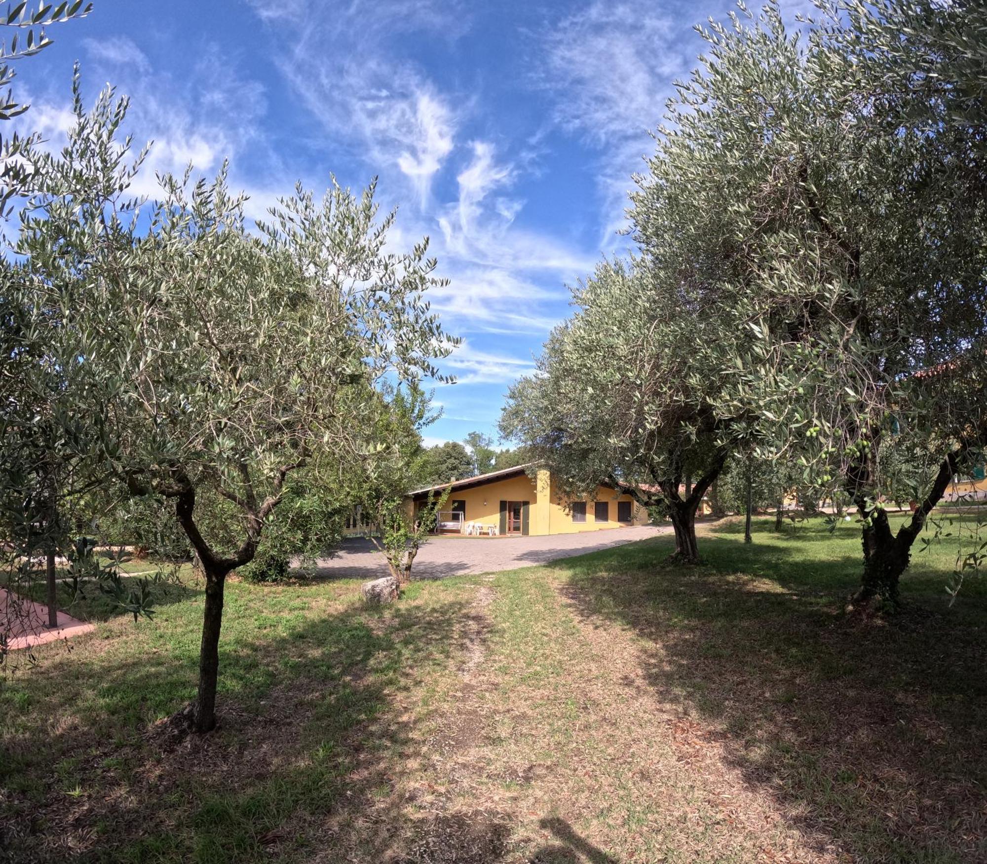 Agriturismo Gardenali โวลตา มันโตวานา ภายนอก รูปภาพ