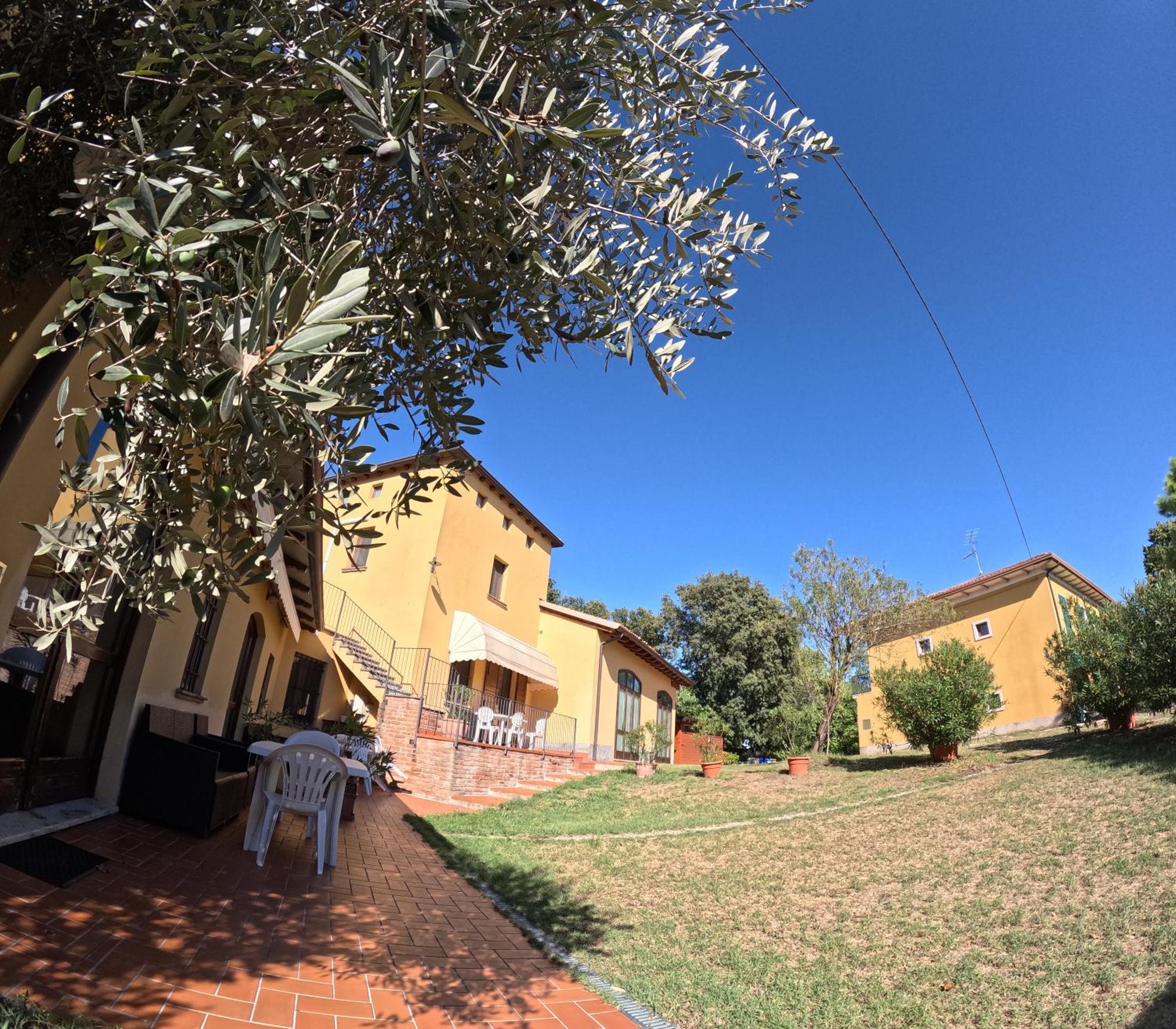 Agriturismo Gardenali โวลตา มันโตวานา ภายนอก รูปภาพ