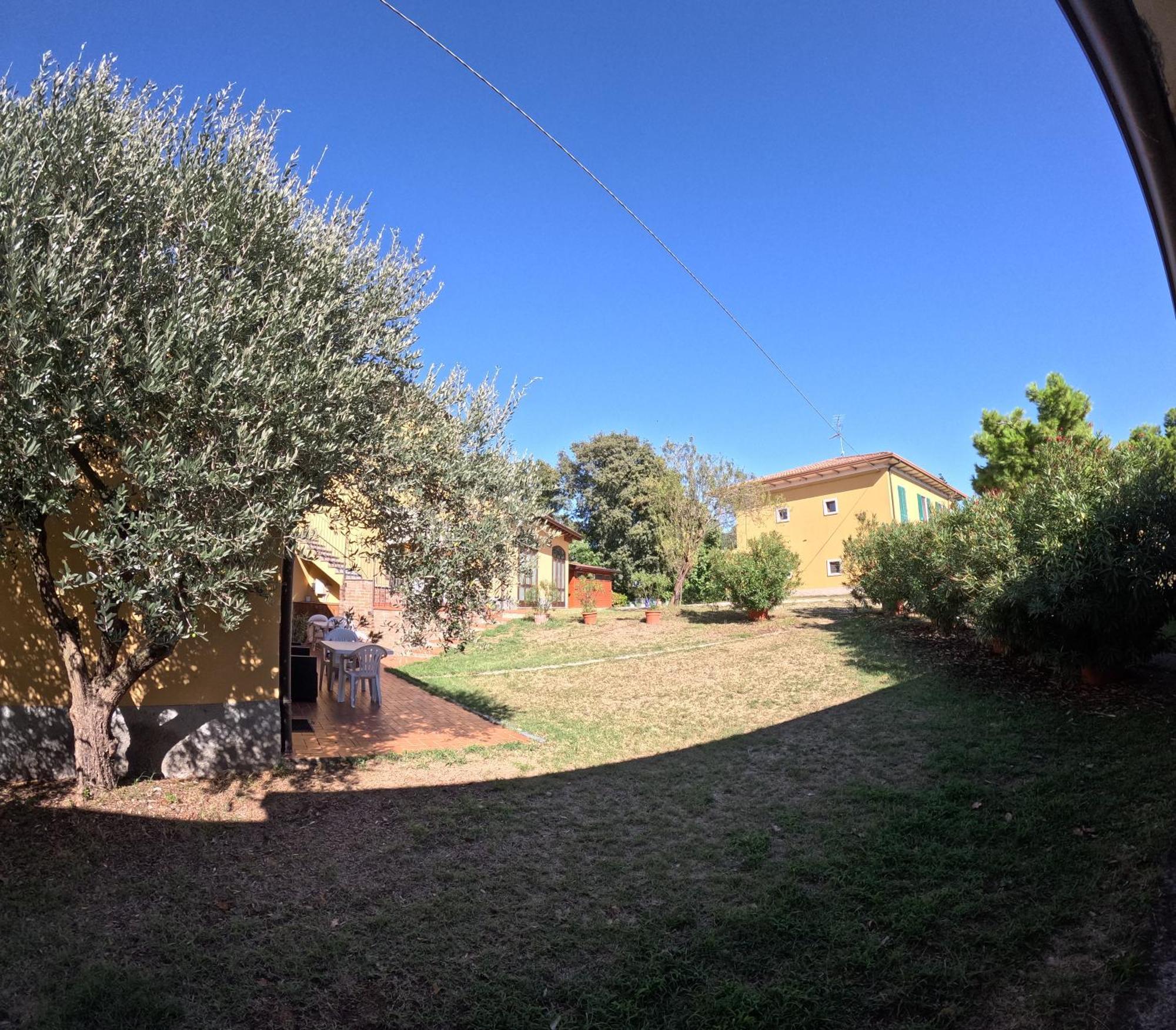 Agriturismo Gardenali โวลตา มันโตวานา ภายนอก รูปภาพ