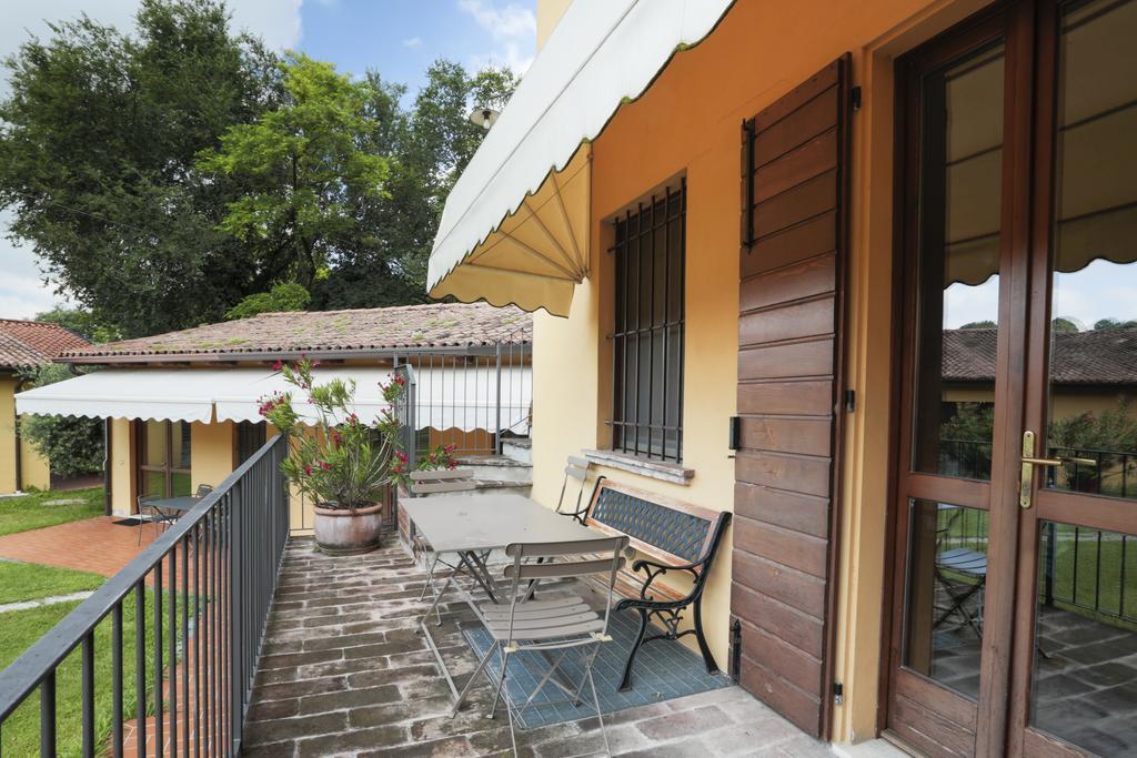 Agriturismo Gardenali โวลตา มันโตวานา ภายนอก รูปภาพ